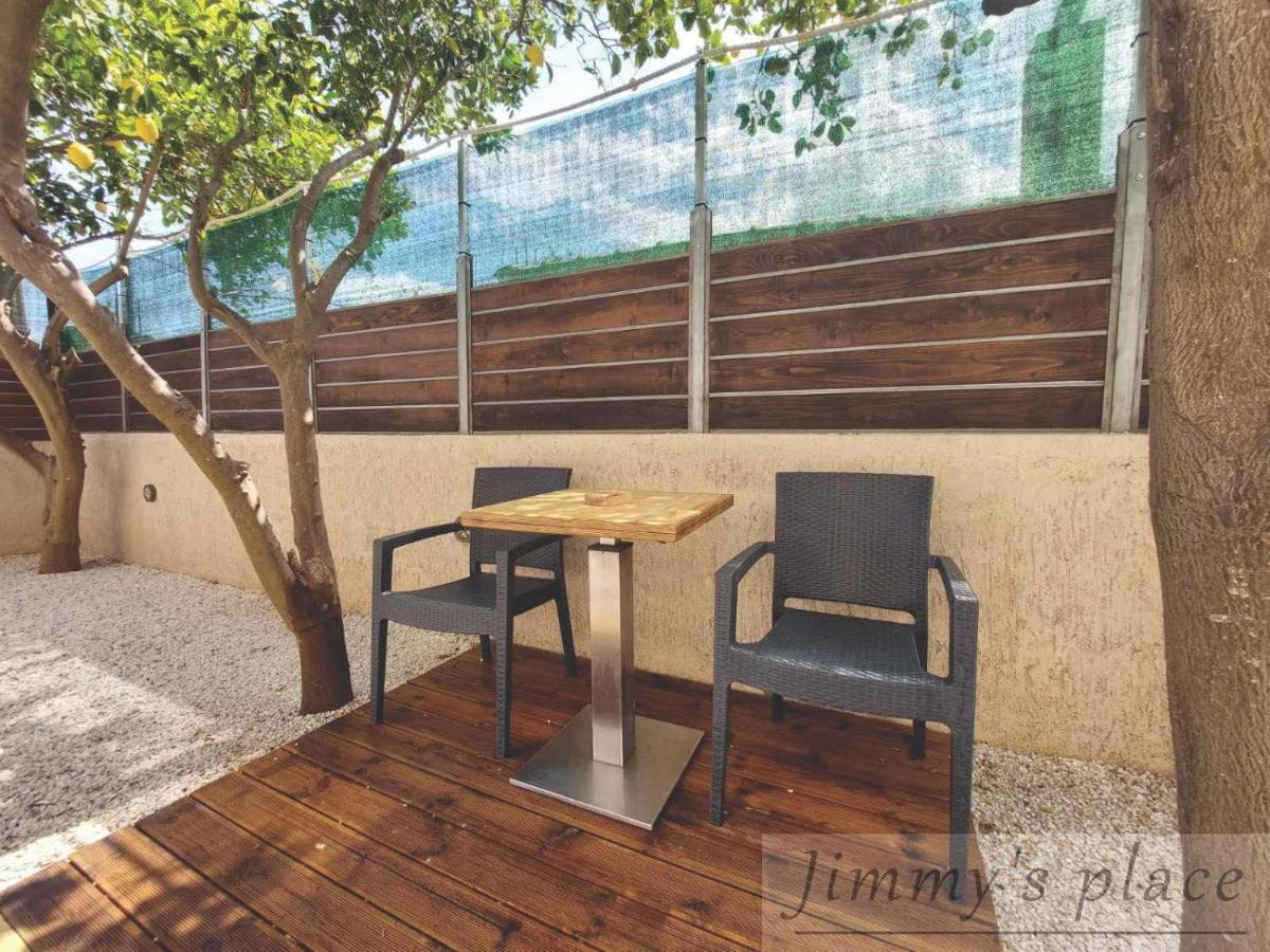 Jimmy'S Place Artemida  Dış mekan fotoğraf